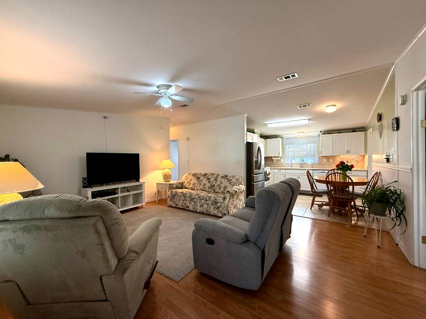 103 Juniper Trce a Parrish, FL Mobile or Manufactured Home for Sale